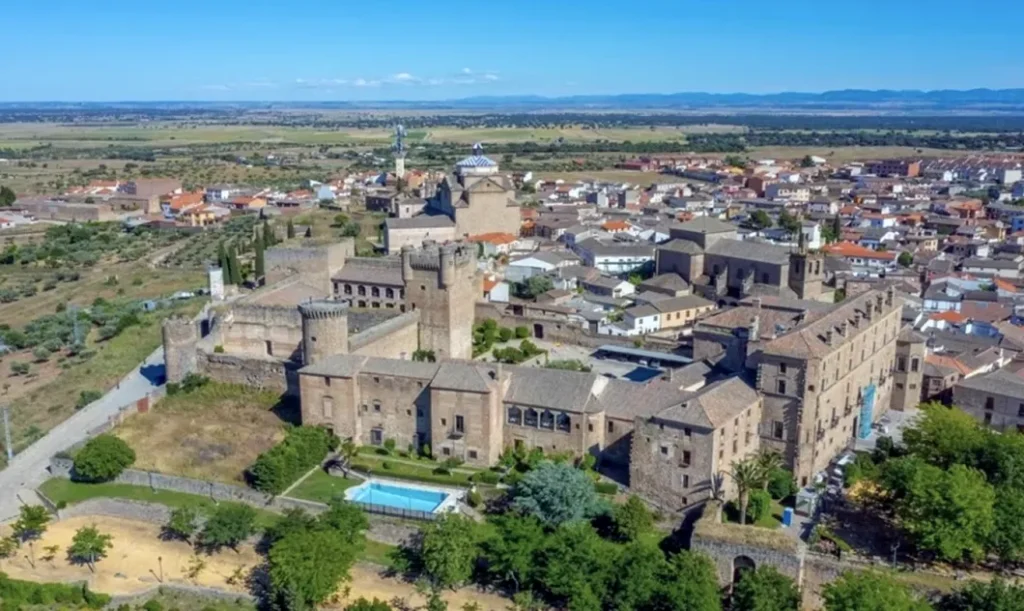 Alojamiento en España para expediciones de caza con BOAZU - Parador de Oropesa